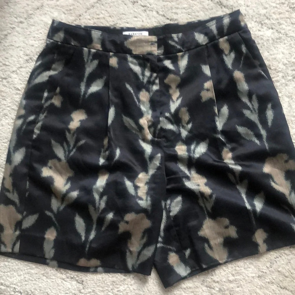 Babaton high waisted long shorts bermudas, viscose, floral abstract pattern sz 8 - Picture 1 of 8